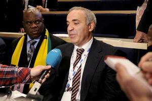 Kasparov: Rusija je mafijaška zemlja u kojoj je Putin "kum"