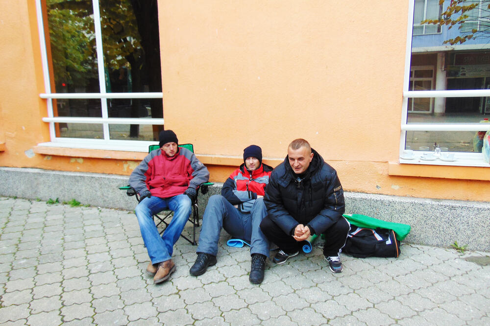 Roditelji inficiranih beba, Foto: Jadranka Ćetković