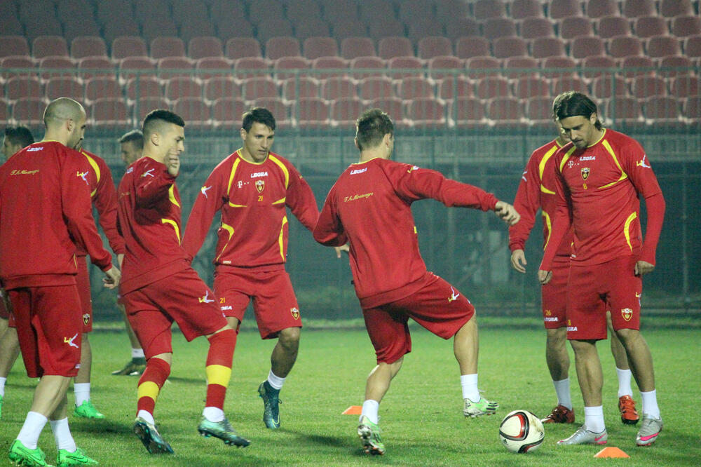 Fudbalska reprezentacija Crne Gore, Foto: Filip Roganović
