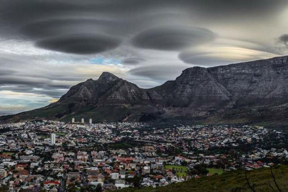 oblaci Kejptaun, Foto: Twitter