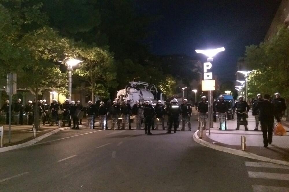 DF Protesti, Policija,, Foto: Srdan Kosović