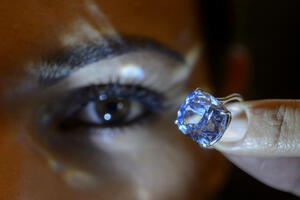 Plavi dijamant mogao bi da donese i 55 miliona dolara