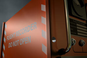 Izvori AFP: Podaci sa "crne kutije" ukazuju na napad