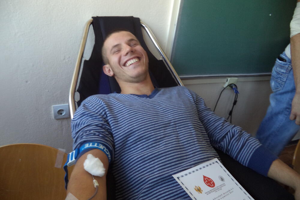 Dobrovoljno davanje krvi, Foto: Zavod za transfuzuiju krvi Crne Gore