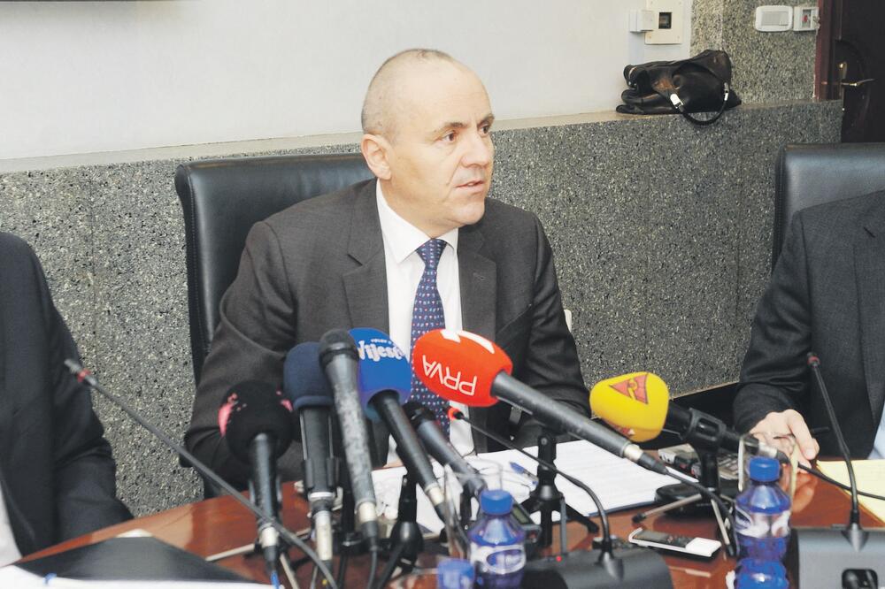 Milojica Dakić, Radoje Žugić, Alaisdair Skot, Foto: Savo Prelević