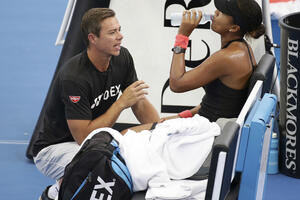 Naomi Osaka otpustila trenera