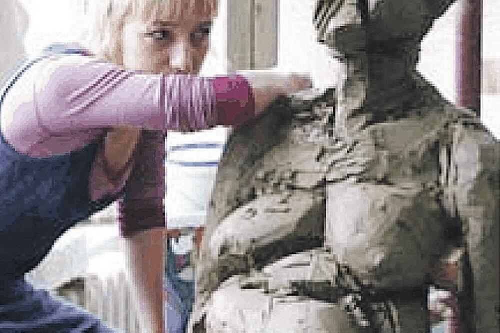 the hollow man (novina)