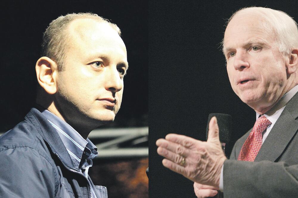 Milan Knežević, Džon Mekejn (Novina)