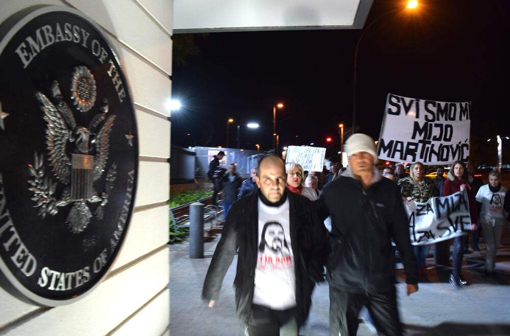 Skup podrške Miju Martinoviću