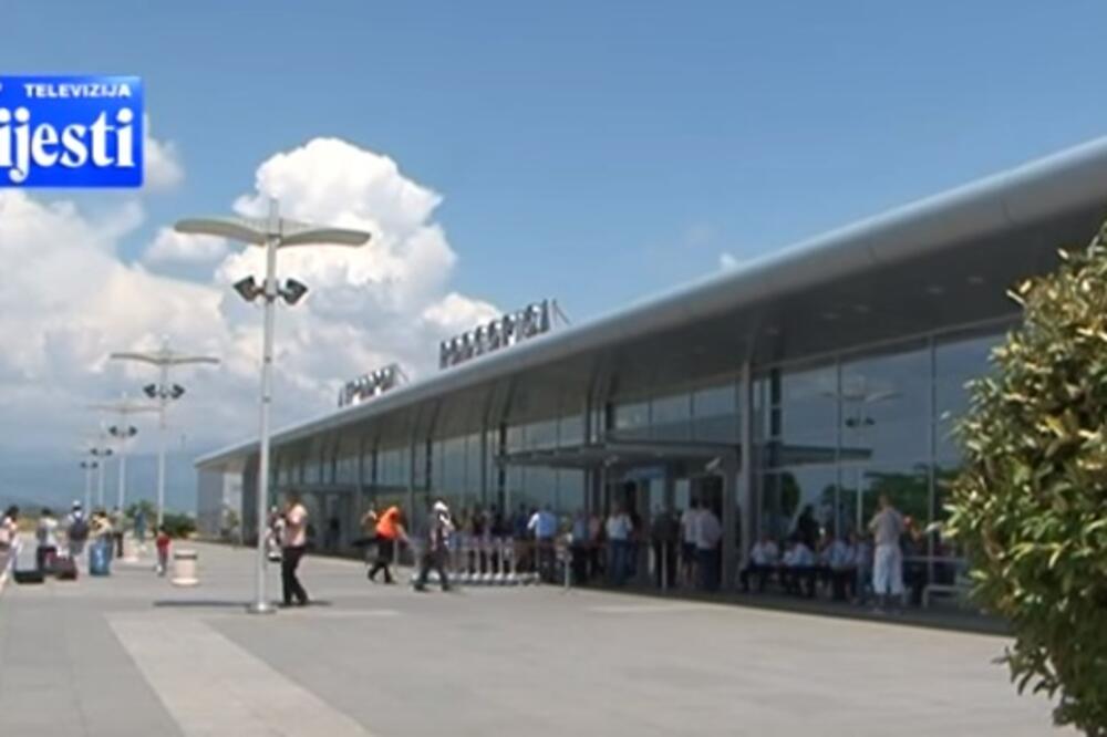 aeerodrom, taksi, Foto: Screenshot (YouTube)