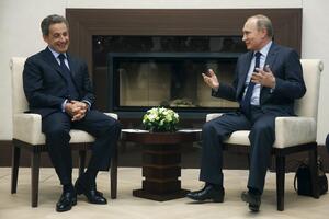 Sarkozi sa Putinom: Svijetu je potrebna Rusija