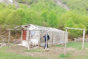 Renovirani katuni u dolini Grebaje