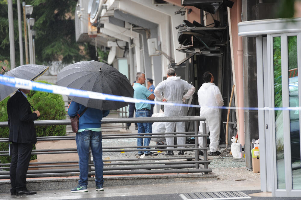 Grand eksplozija, Foto: Savo Prelević