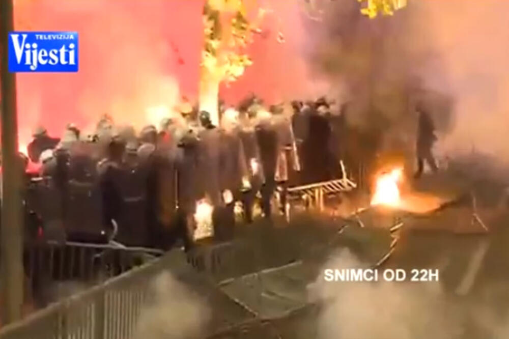 DF protesti i neredi, Foto: Printscreen (YouTube)