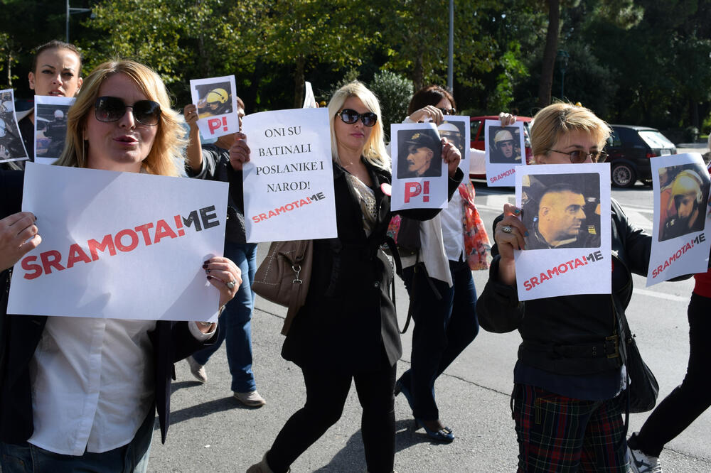 žene DF, protest, Foto: Boris Pejović