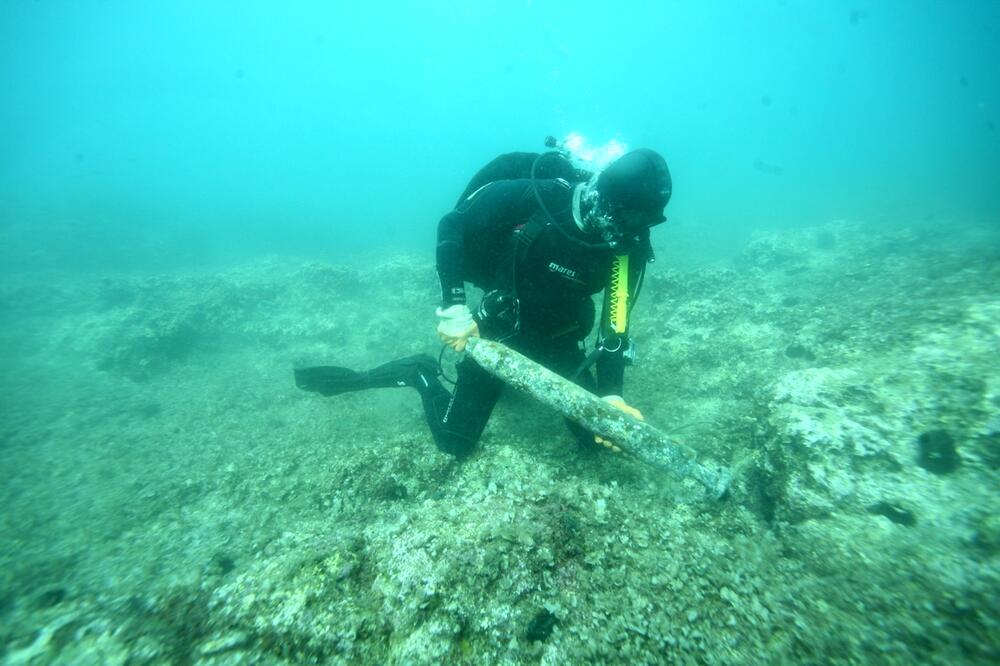 projektili, Tivat, ronioci, Foto: RUCD