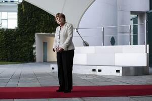 Merkelovom zadovoljno 82 odsto članova partije