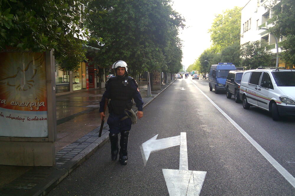 Policajac, Foto: Vlado Otašević