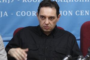Vulin moli Vučića da usliši želju opozicije i raspiše izbore
