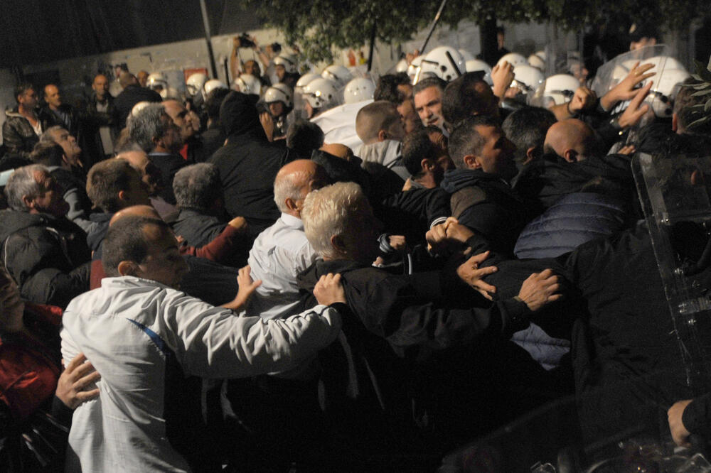 Podgorica protesti, Foto: Savo Prelević
