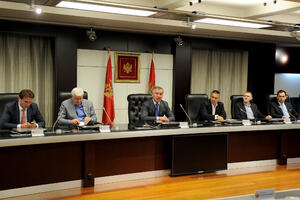 DPS: Đukanović nije napustio Crnu Goru