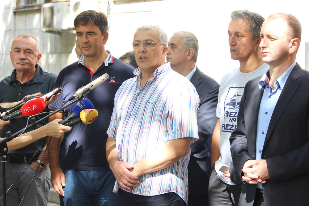 Demokratski front, AndrijaMandić, Milan Knežević, Nebojša Medojević, Koča Pavlović, Branko Radulović, Foto: Filip Roganović