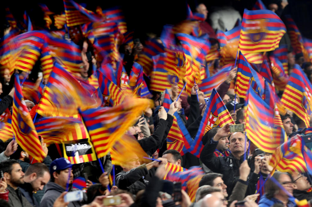 Sa tribina na stadionu Kamp Nou, Foto: Reuters