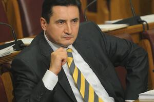 Sekulić: DF pokušava da sebe unaprijed abolira od izbornog poraza