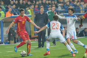 Sjemak: Crna Gora dopušta rivalu da igra