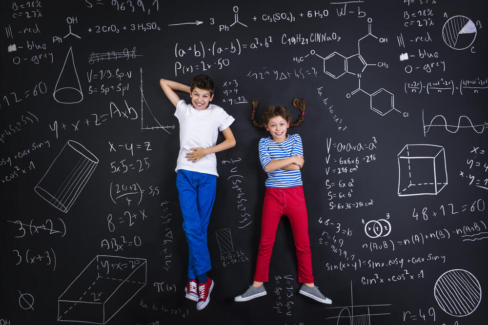 dječak i djevojčica školstvo, Foto: Shutterstock