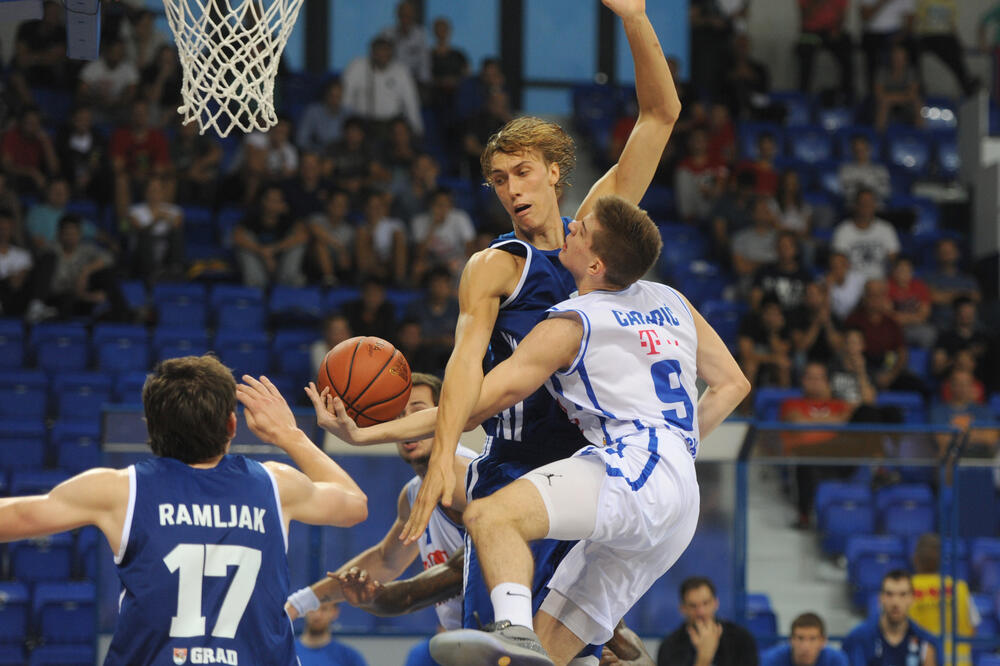 Ognjen Čarapić, Foto: Savo Prelevic