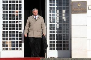 Ministarstvo odbrane: Čobeljić vodi ličnu predizbornu kampanju za...