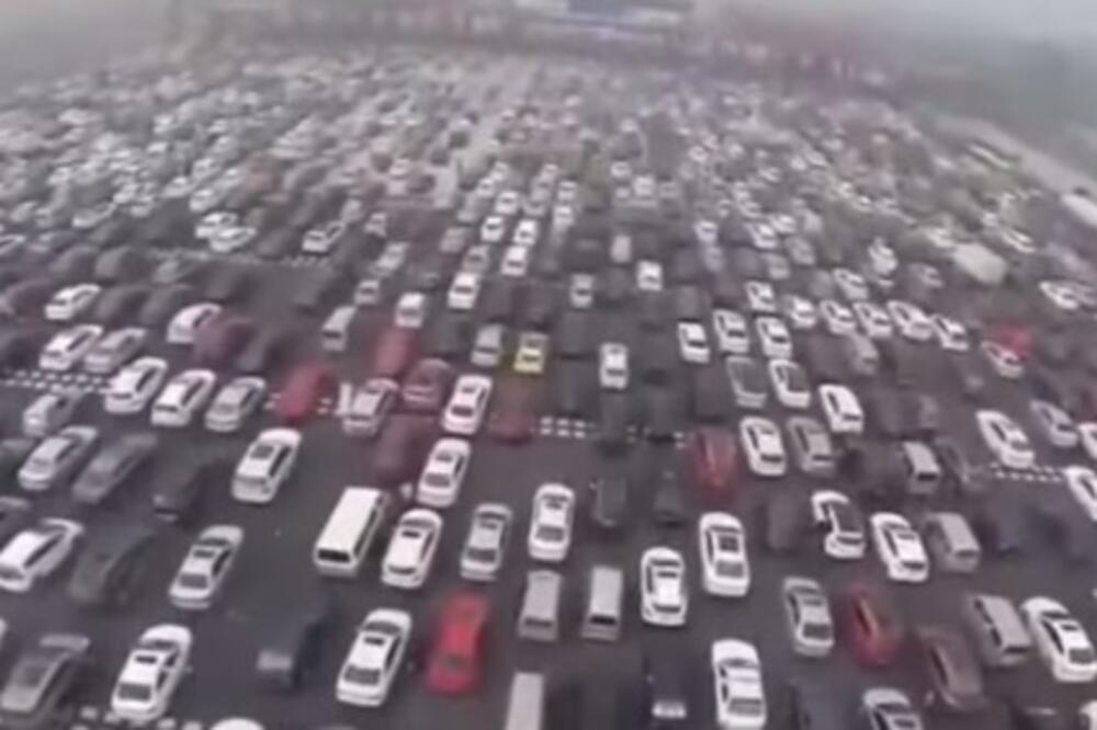 autoput Kina, Foto: Screenshot (YouTube)