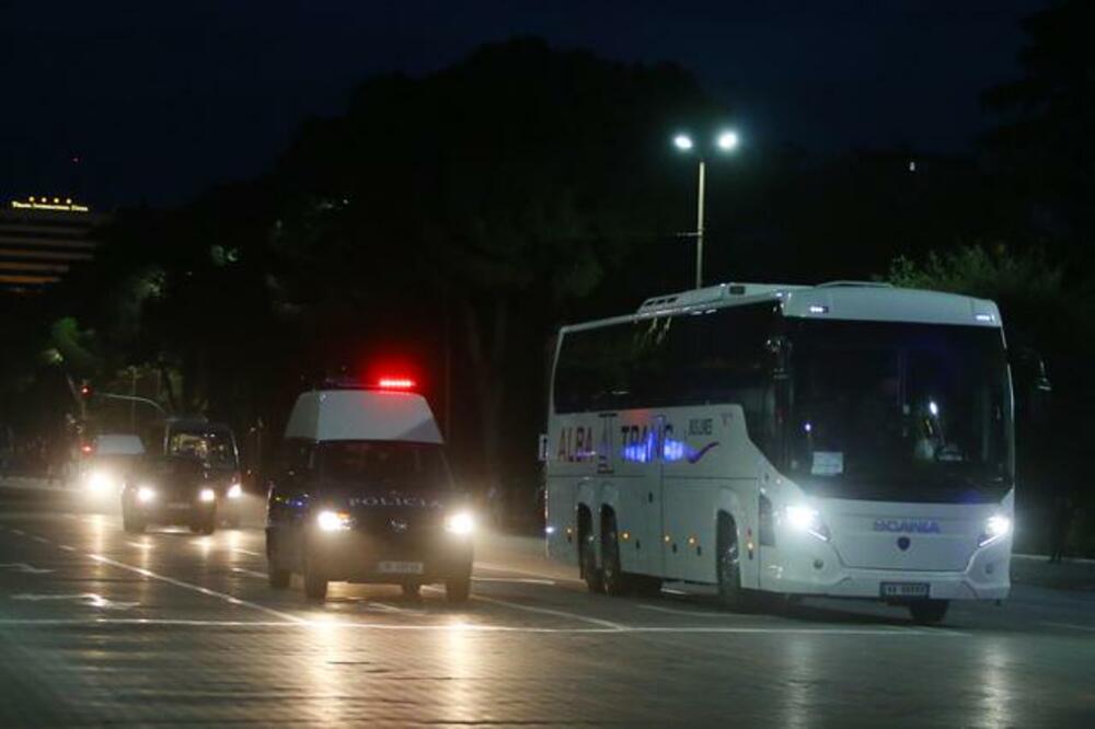 Autobus Srbije u Tirani, Foto: Beta-AP