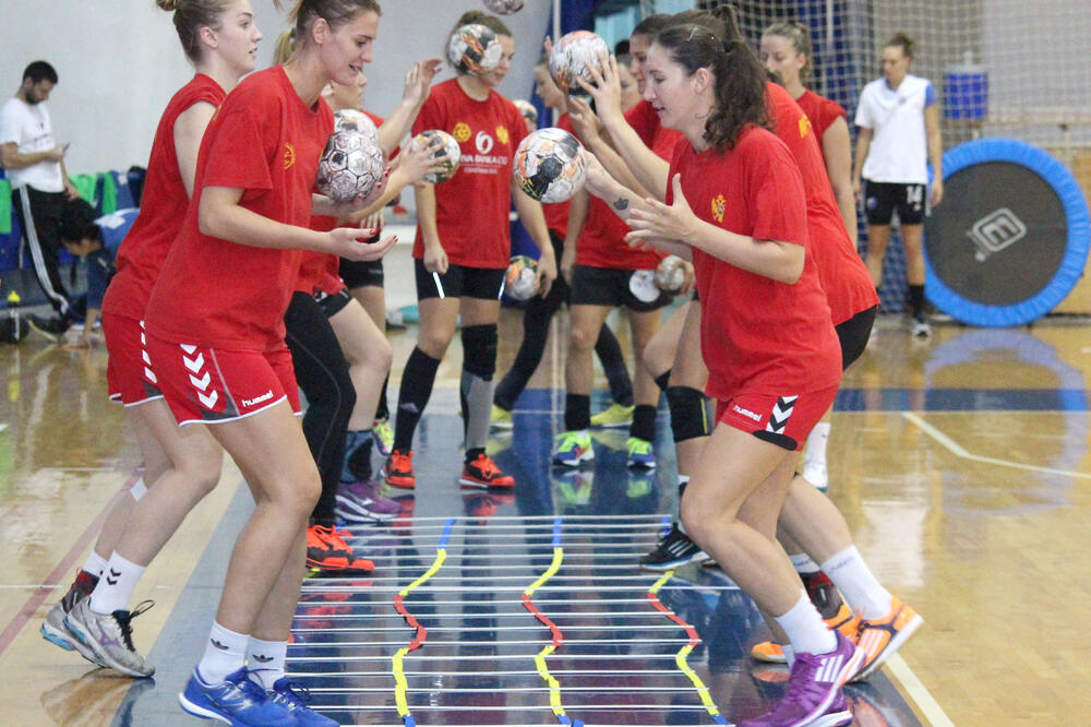 Ženska rukometna reprezentacija, Foto: Filip Roganović