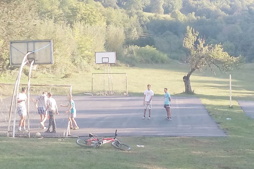 školski tereni, Foto: Jadranka Ćetković