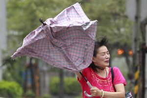 Nevrijeme pogodilo jug Kine, desetine hiljada ljudi evakuisano