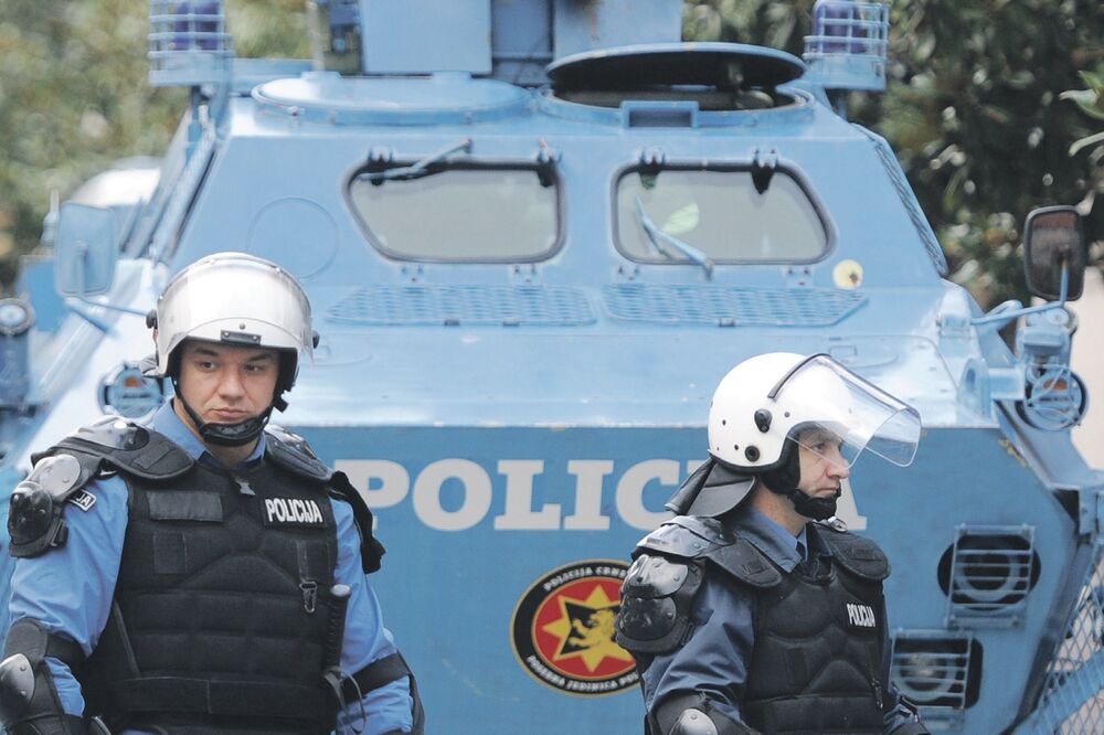 protest policija, Foto: Savo Prelević
