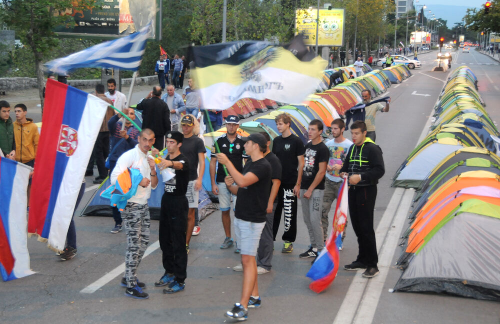 protest Demokratski front 3.10