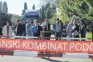 Protest radnika Duvanskog: "Ostali smo na ulici zbog neispunjenih...