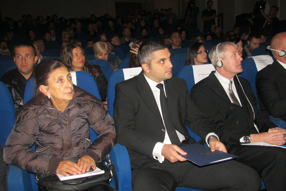 Nikolas Lindhrst, hraniteljstvo Bendžamin Perks, Foto: Jadranka Ćetković