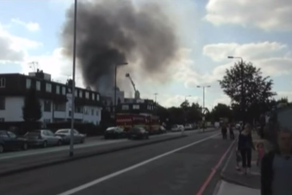 džamija London požaar, Foto: Screenshot (YouTube)
