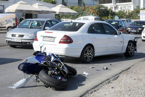 PG: Motociklista lakše povrijeđen u udesu