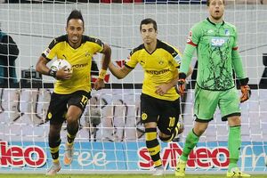 Prvi kiks Borusije Dortmund, Bajern ostao sam na vrhu