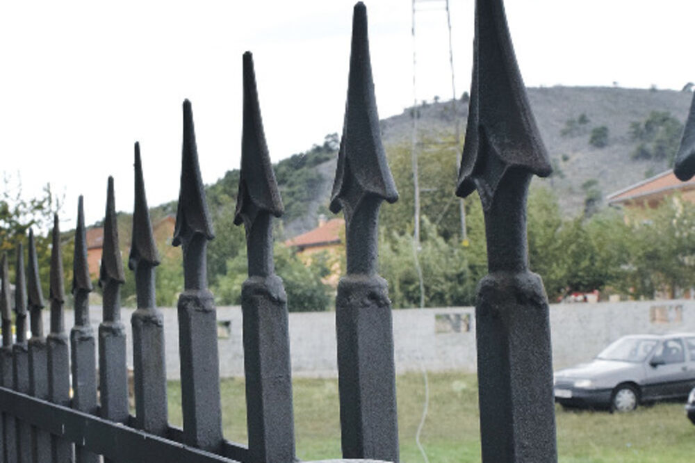 Dalekovod, Foto: Luka Zeković