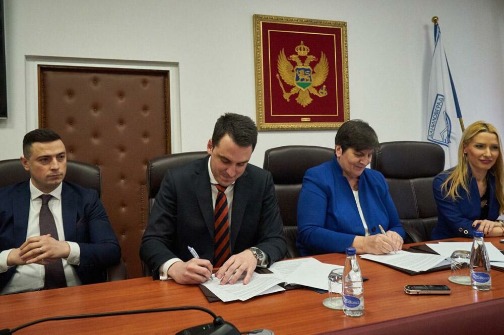 Sa potpisivanja Inicijative, Foto: PR Centar