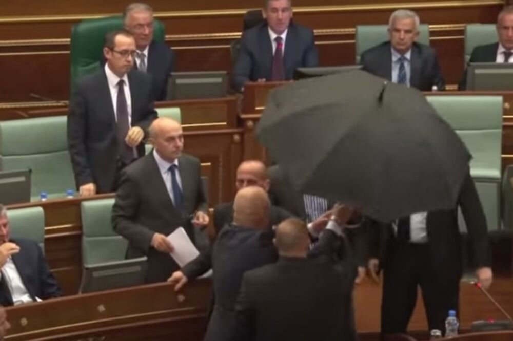 Isa Mustafa, Foto: Screenshot (YouTube)