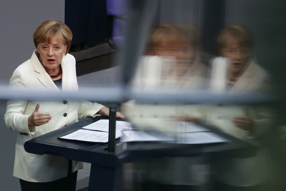Merkel u parlamentu, Foto: Reuters