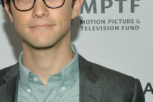 Gordon Levit: Snouden je topla, divna i inteligentna osoba