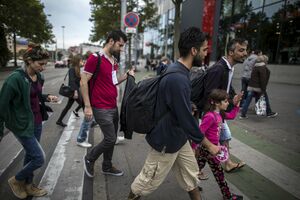 Oko 6.700 izbjeglica iz Mađarske stiglo u Austriju